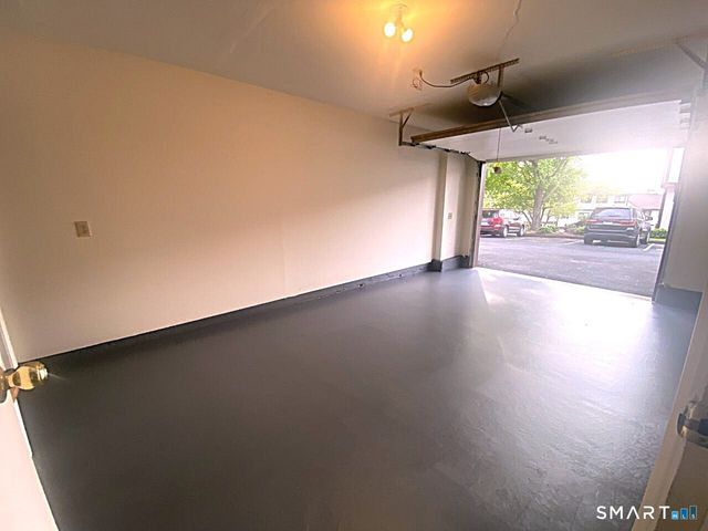 27 Crows Nest Lane 4B, Danbury, CT 06810