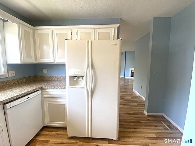 27 Crows Nest Lane 4B, Danbury, CT 06810