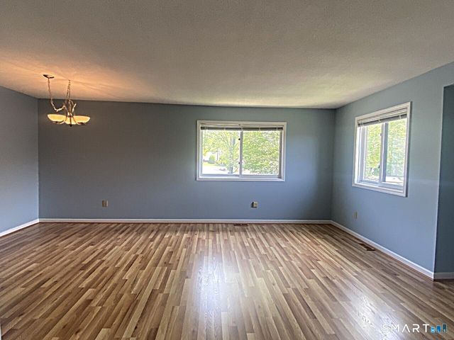 27 Crows Nest Lane 4B, Danbury, CT 06810