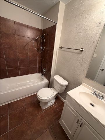 6616 Brookshire Trail, North Richland Hills, TX 76182