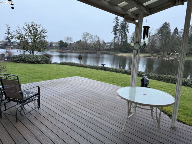 3355 N DELTA Hwy 105, Eugene, OR 97408