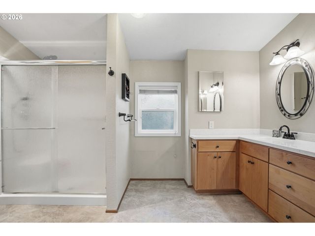 3355 N DELTA Hwy 105, Eugene, OR 97408