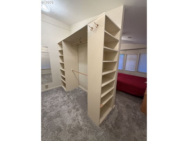 3355 N DELTA Hwy 105, Eugene, OR 97408