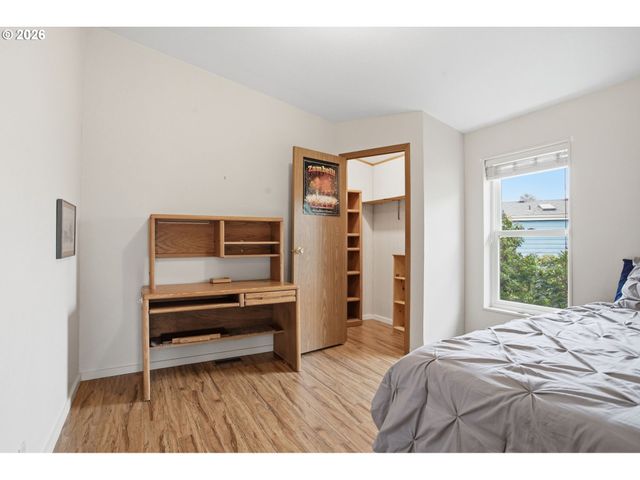 3355 N DELTA Hwy 105, Eugene, OR 97408