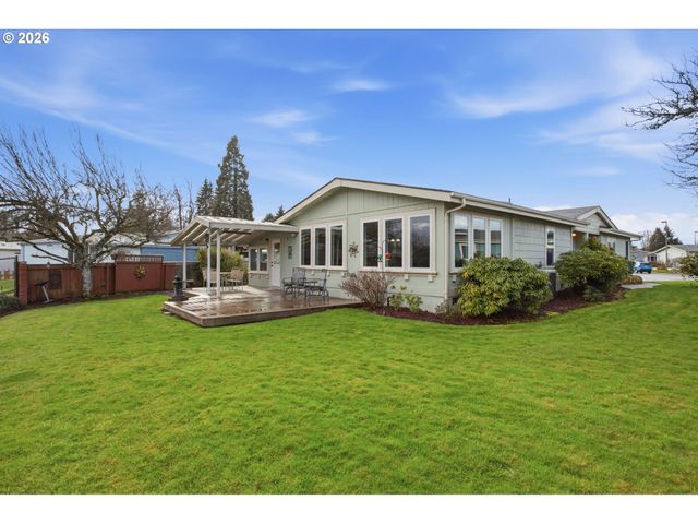 3355 N DELTA Hwy 105, Eugene, OR 97408