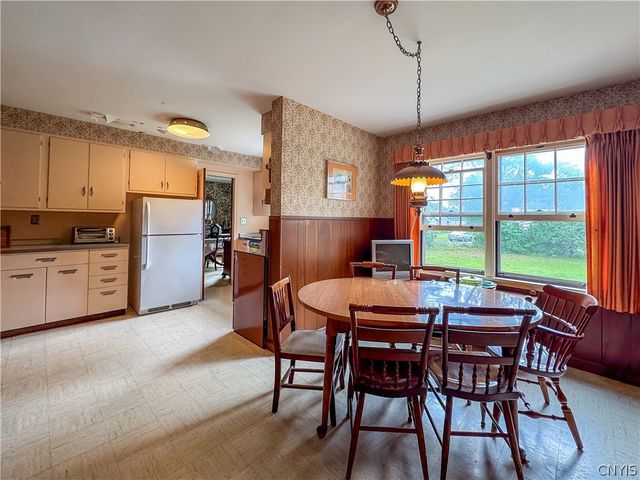 9 Eastern Parkway, Sennett, NY 13021