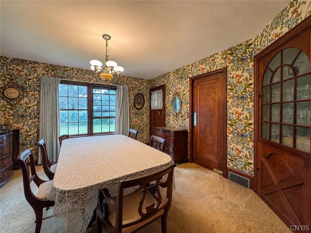 9 Eastern Parkway, Sennett, NY 13021