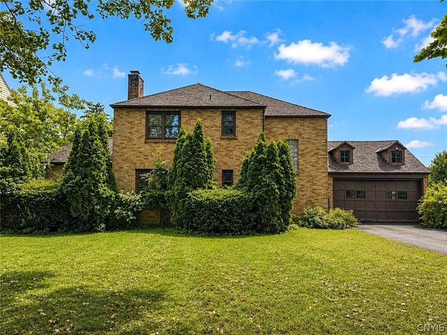 9 Eastern Parkway, Sennett, NY 13021