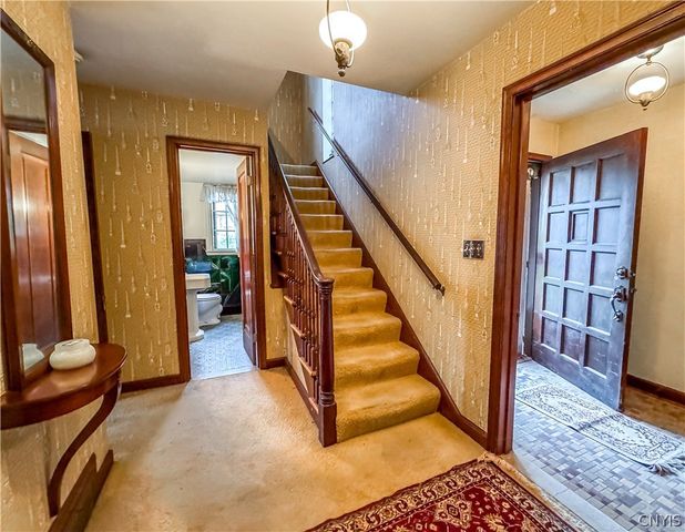 9 Eastern Parkway, Sennett, NY 13021