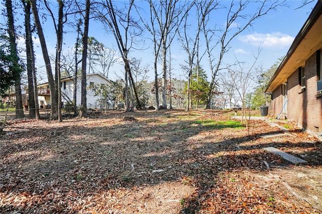 6187 Thornhedge Drive, Riverdale, GA 30296