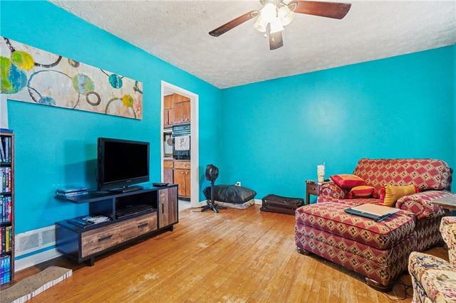 6187 Thornhedge Drive, Riverdale, GA 30296