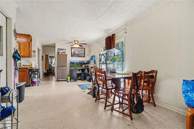 6187 Thornhedge Drive, Riverdale, GA 30296