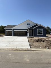 190 Glengrove Lane, Murrells Inlet, SC 29576