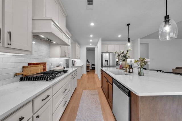 900 Brookwood Boulevard, Haslet, TX 76052