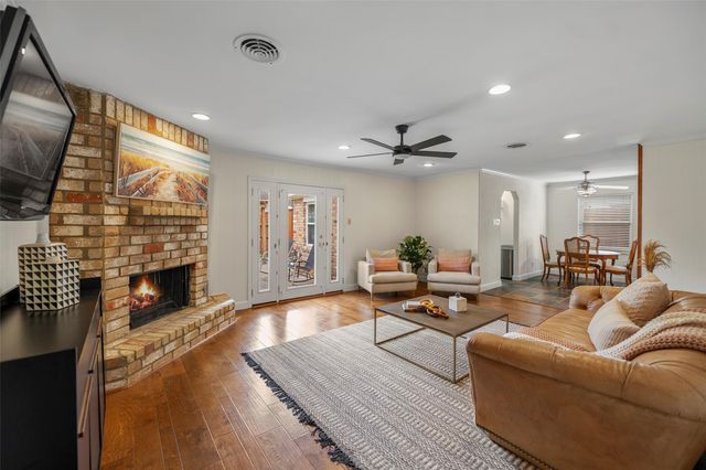 7719 Highmeadow Drive, Houston, TX 77063