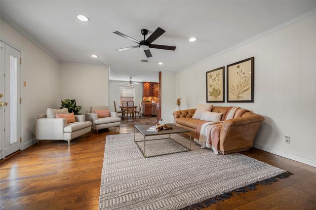 7719 Highmeadow Drive, Houston, TX 77063