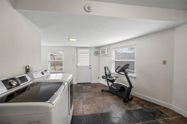 7719 Highmeadow Drive, Houston, TX 77063