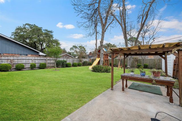 7719 Highmeadow Drive, Houston, TX 77063