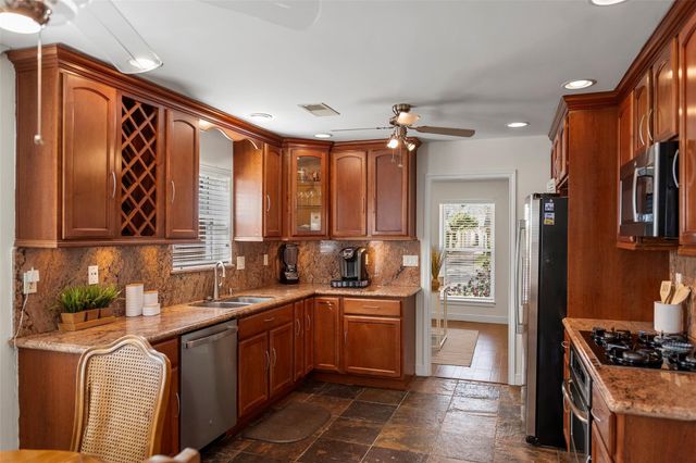 7719 Highmeadow Drive, Houston, TX 77063