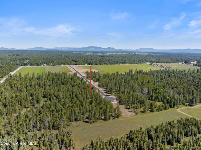 5 W Ellington Ct, Athol, ID 83801