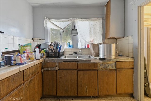 1650 W 38th Place, Los Angeles, CA 90062