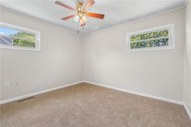 4836 Linshaw LN, Virginia Beach, VA 23455