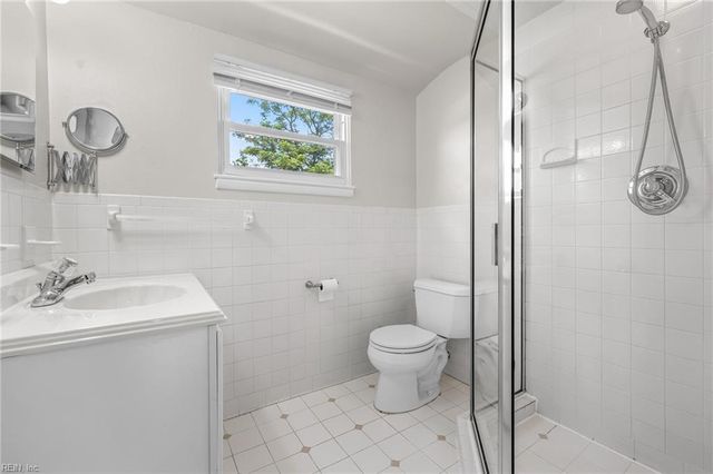 4836 Linshaw LN, Virginia Beach, VA 23455