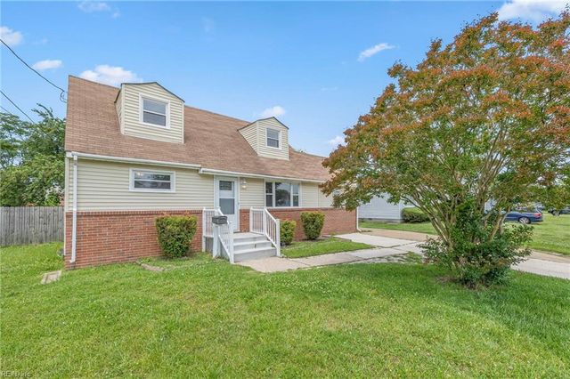4836 Linshaw LN, Virginia Beach, VA 23455