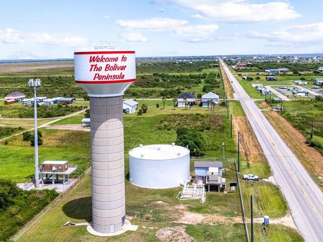 328 Atkinson Street, Port Bolivar, TX 77650