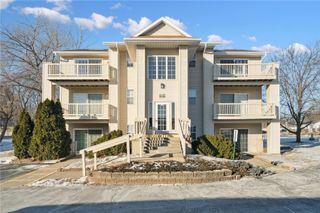 3503 E Ave NW #A, Cedar Rapids, IA 52405