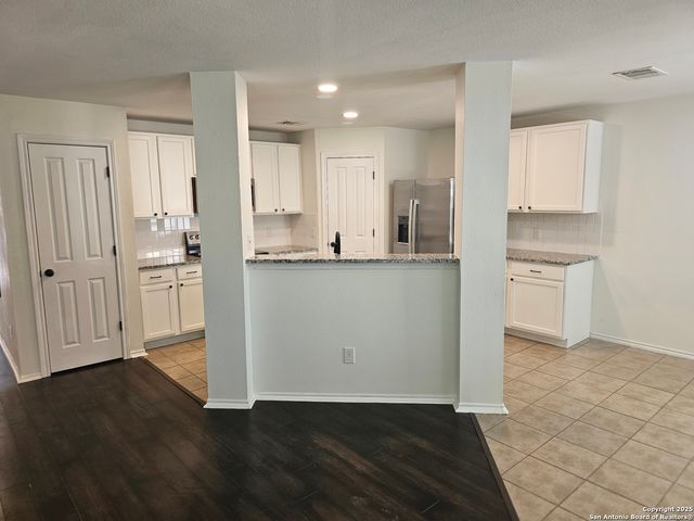 220 Hereford, Cibolo, TX 78108