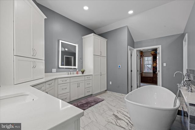 2014 ROSEDALE LN, Huntingtown, MD 20639