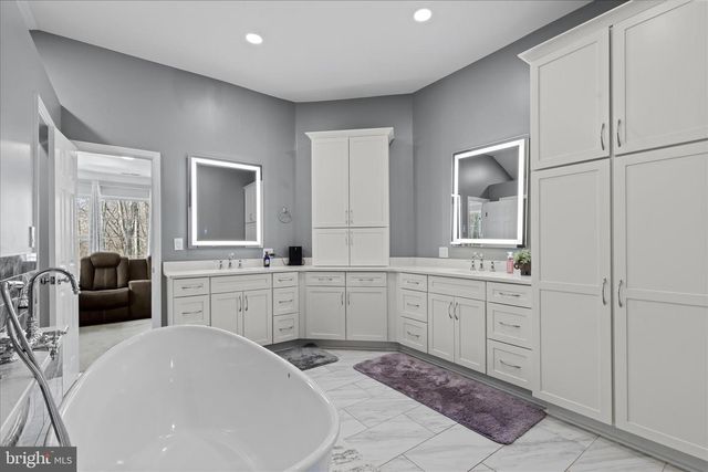 2014 ROSEDALE LN, Huntingtown, MD 20639