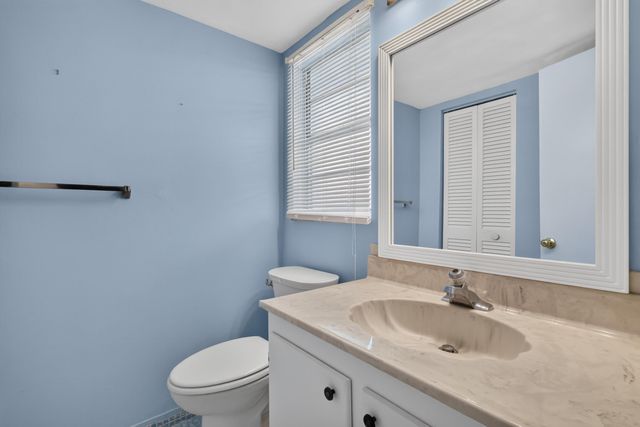 300 NE 26th Avenue 408, Boynton Beach, FL 33435