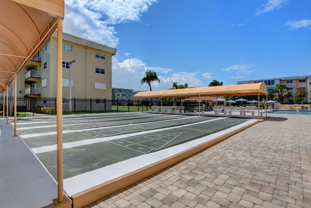 300 NE 26th Avenue 408, Boynton Beach, FL 33435