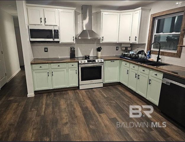 40600 Lake Drive, Bay Minette, AL 36507