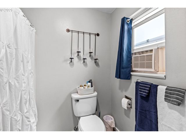 2343 WILBUR Ave, Eugene, OR 97402