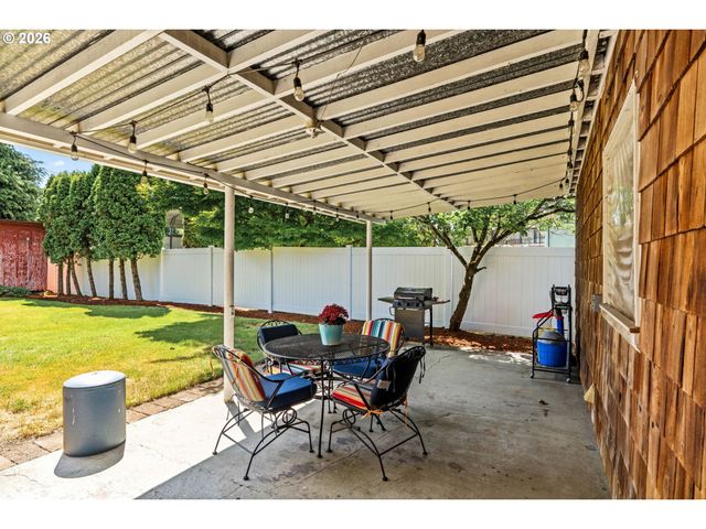 2343 WILBUR Ave, Eugene, OR 97402