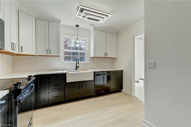 1813 North Winds Drive, Winston-salem, NC 27127