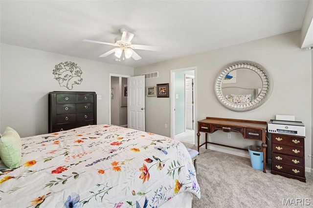 3585 Lakeview Heights Drive, St Louis, MO 63129