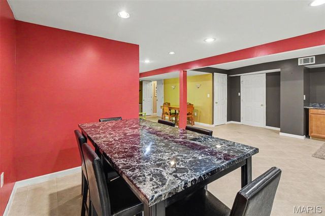 3585 Lakeview Heights Drive, St Louis, MO 63129
