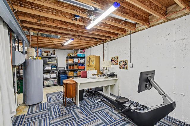 3585 Lakeview Heights Drive, St Louis, MO 63129