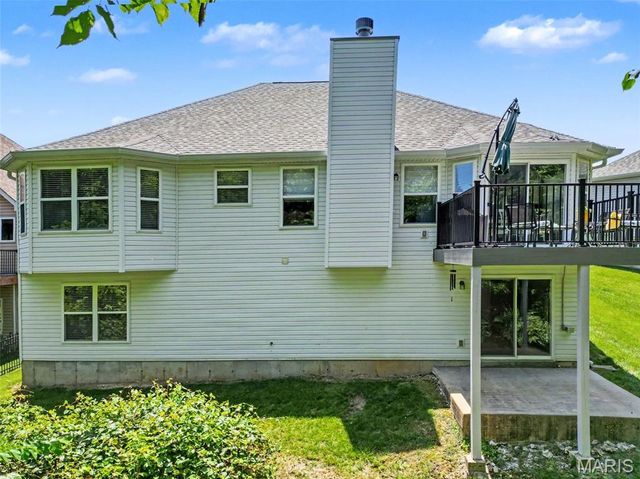 3585 Lakeview Heights Drive, St Louis, MO 63129