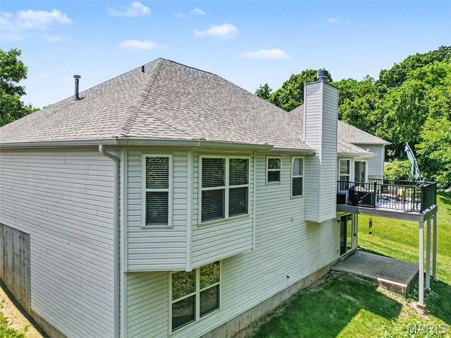 3585 Lakeview Heights Drive, St Louis, MO 63129