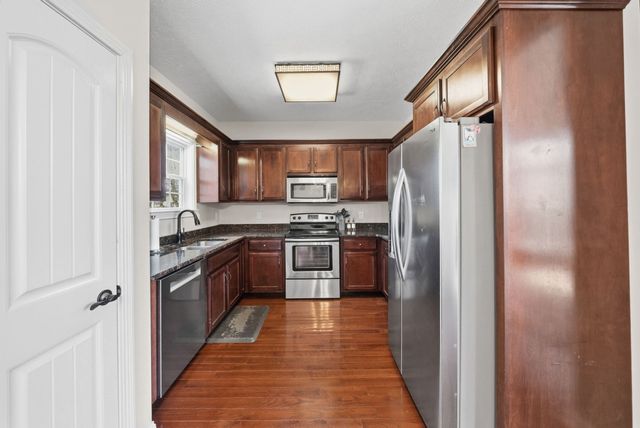 3764 Windmill Dr, Clarksville, TN 37040