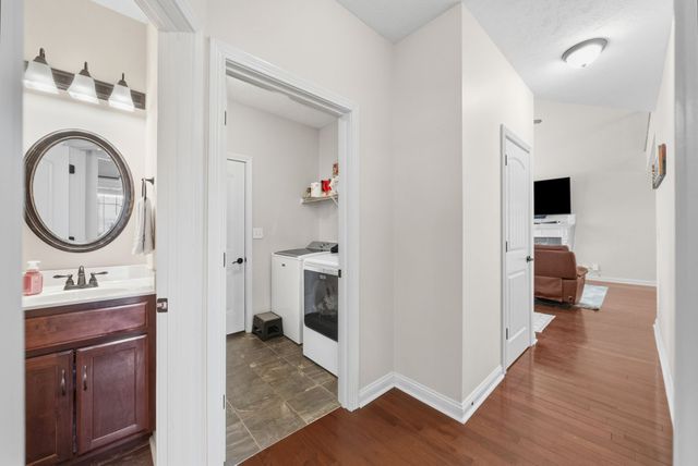 3764 Windmill Dr, Clarksville, TN 37040