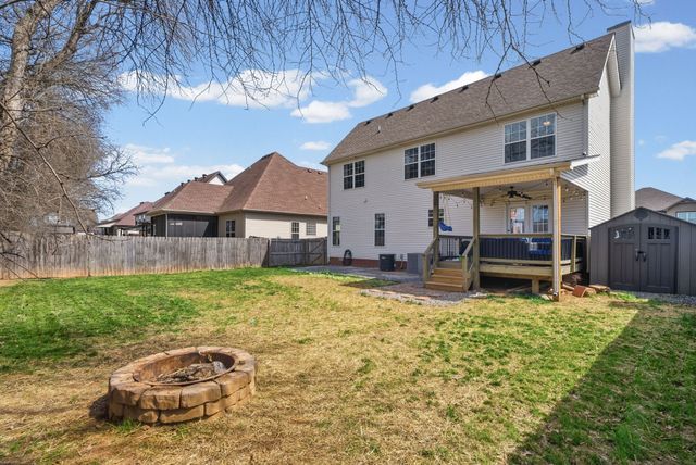 3764 Windmill Dr, Clarksville, TN 37040