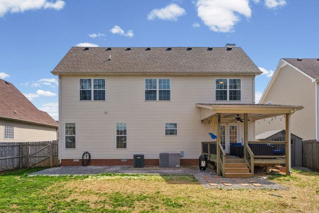 3764 Windmill Dr, Clarksville, TN 37040