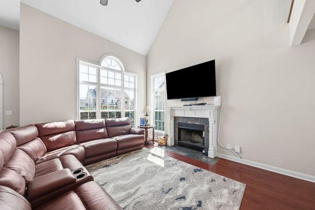 3764 Windmill Dr, Clarksville, TN 37040