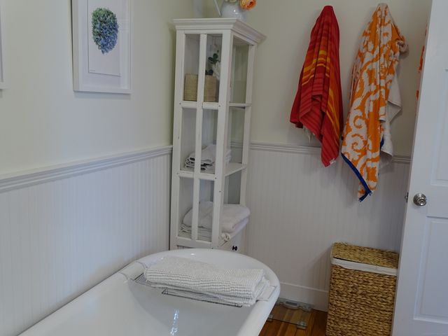 187 Linden Avenue, Branford, CT 06405